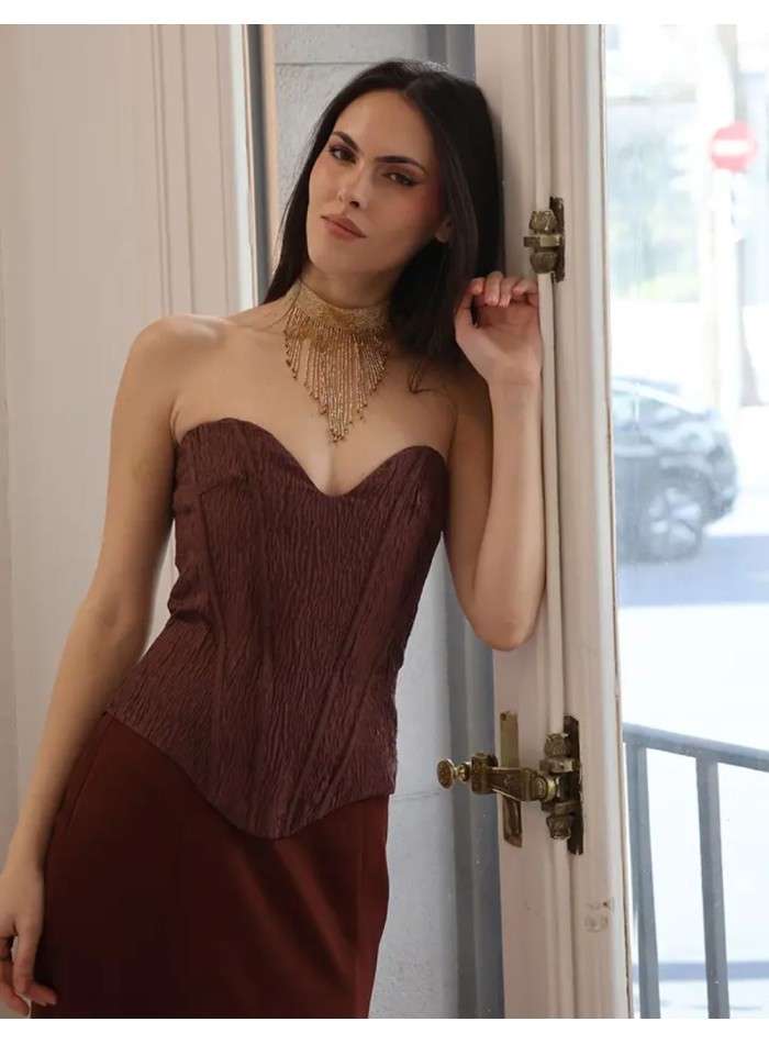 Corset estructurado y falda sirena
