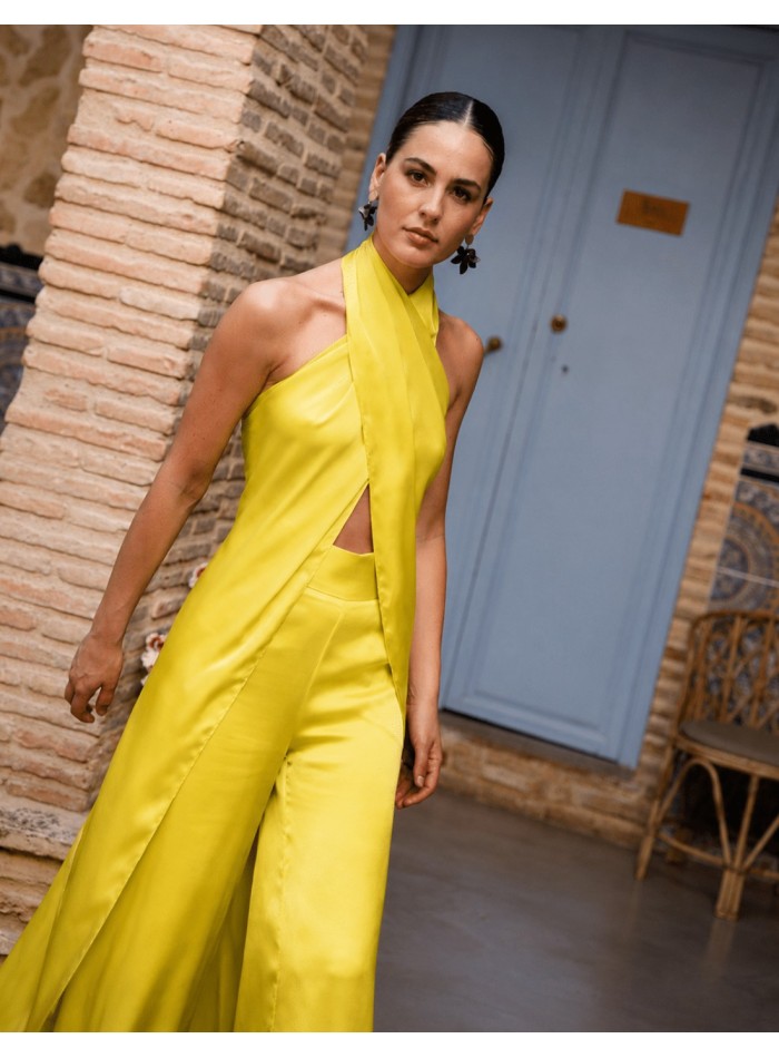 Haut long à col licou, couleur jaune citron