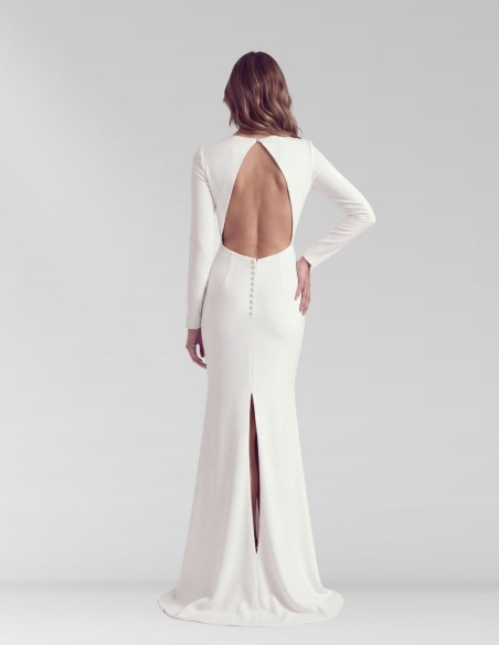 Vestido de novia con corte evasé y escote barco