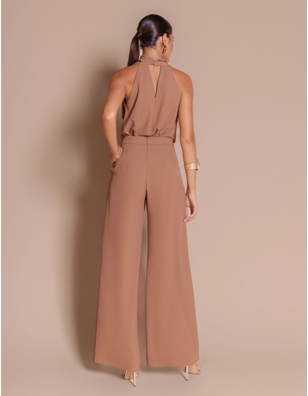 Blouse en crêpe à col licou drapé, couleur noisette 2