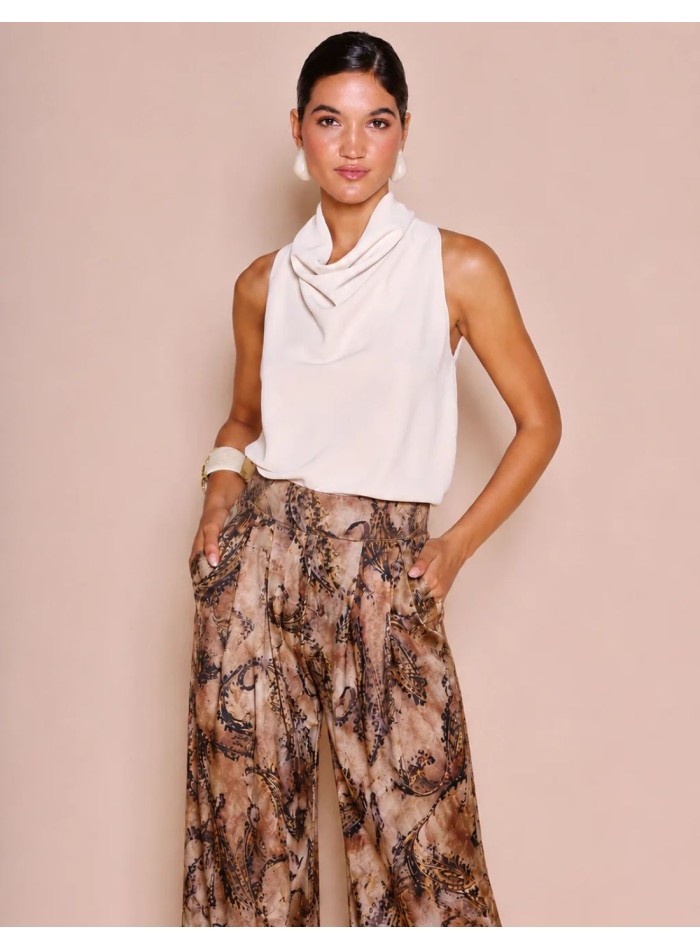 Blusa de crepé  en color crema