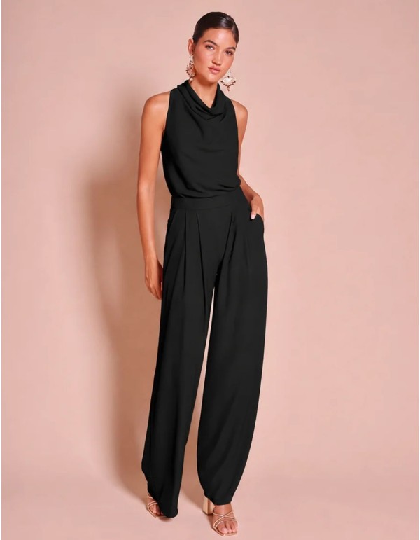 Blouse en crêpe noire à col licou drapé 2
