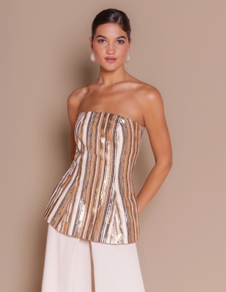 Jacquard jewel-style bodice with peplum detail