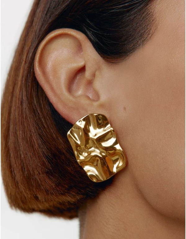 Pendientes de acero martillado irregular con baño de oro 2