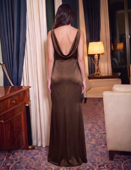 Vestido largo con efecto satinado y espalda descubierta