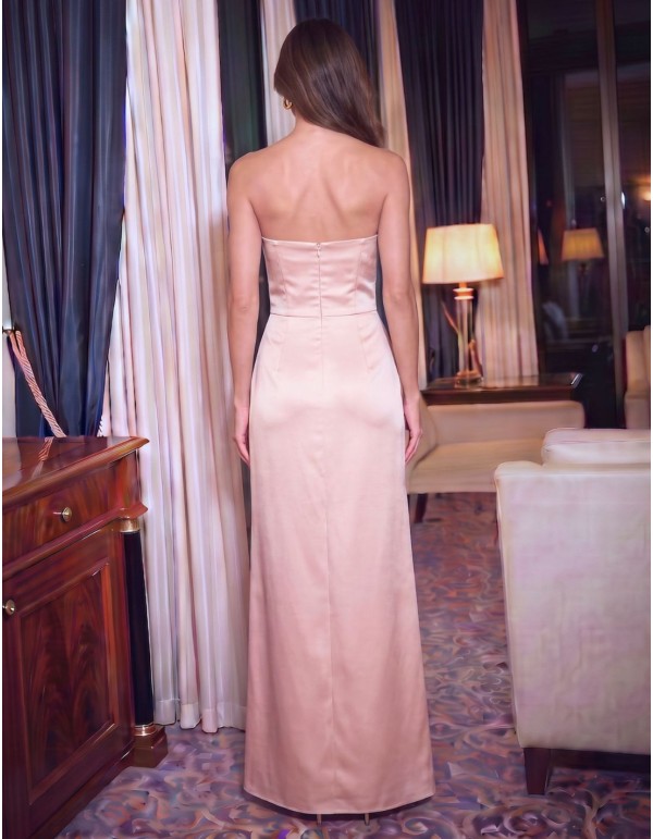 Long dress in structured fabric with a strapless neckline 2