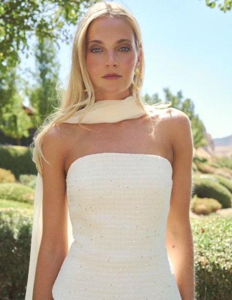 Haut de mariée sans bretelles, couleur écru, à la coupe asymétrique