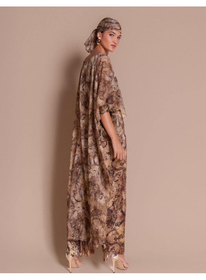 Long, asymmetrical blouse with a boat neck