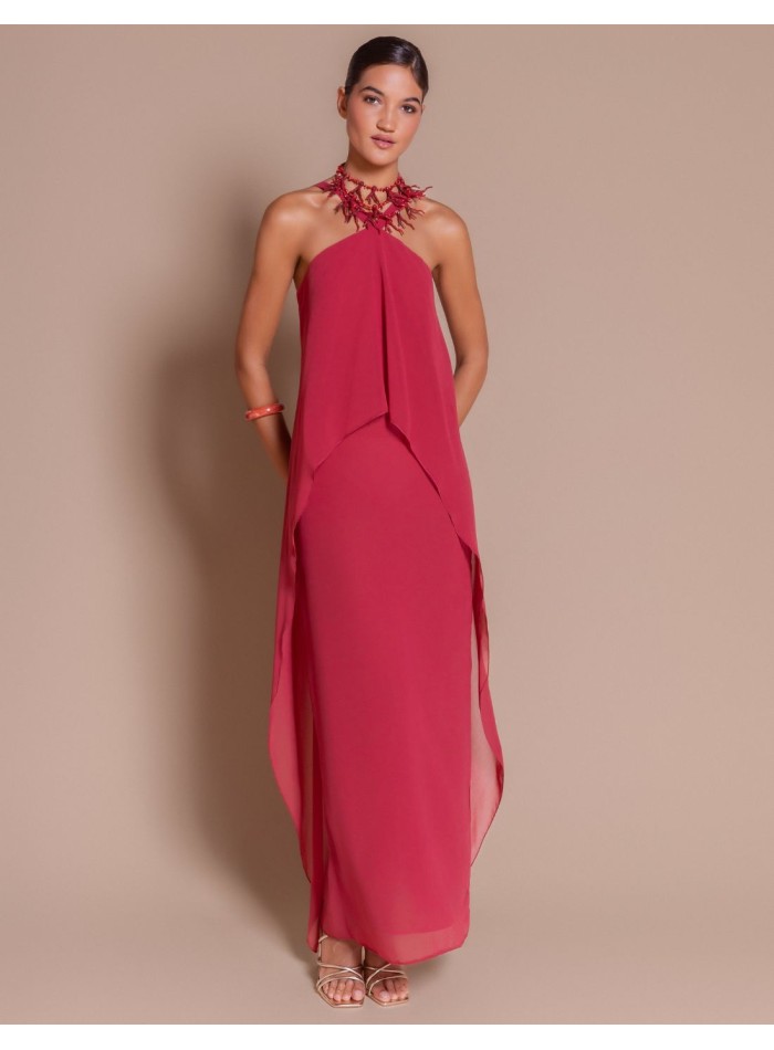 Vestido largo de gasa rosa con escote cruzado halter