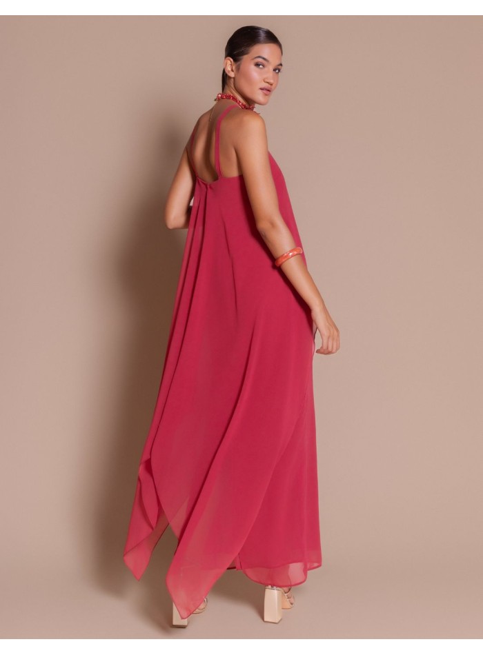 Vestido largo de gasa rosa con escote cruzado...