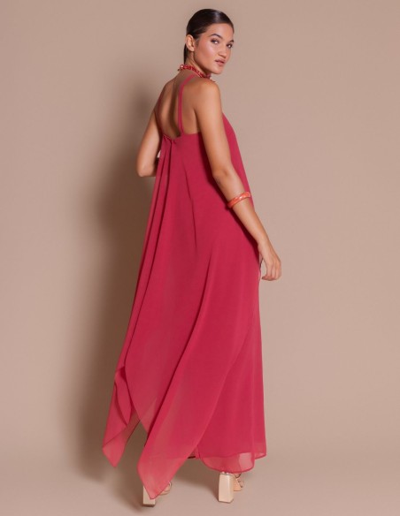 Vestido largo de gasa rosa para invitada de tarde