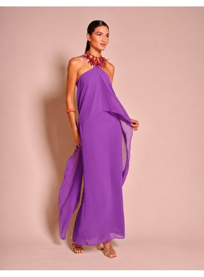 Vestido largo de gasa color violeta con escote cruzado halter para bodas