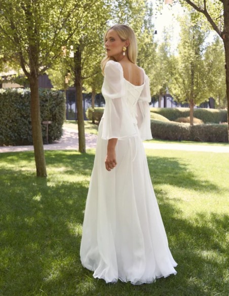 Chiffon wedding skirt with a flared silhouette and lace trim