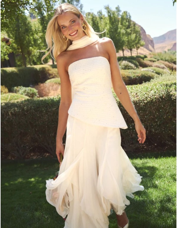 Long white chiffon wedding skirt with ruffles 2