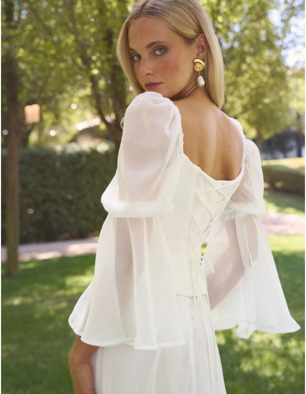 Top de novia con mangas semitransparentes y ajuste encorsetado 2