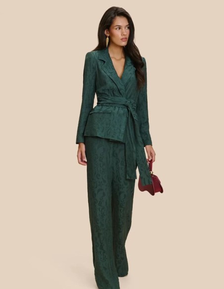 Pantalón de traje en jacquard con silueta flare color verde