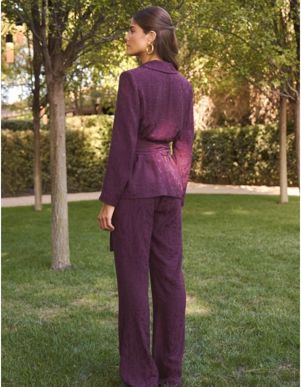 Aubergine-colored jacquard suit pants with a flared... 2