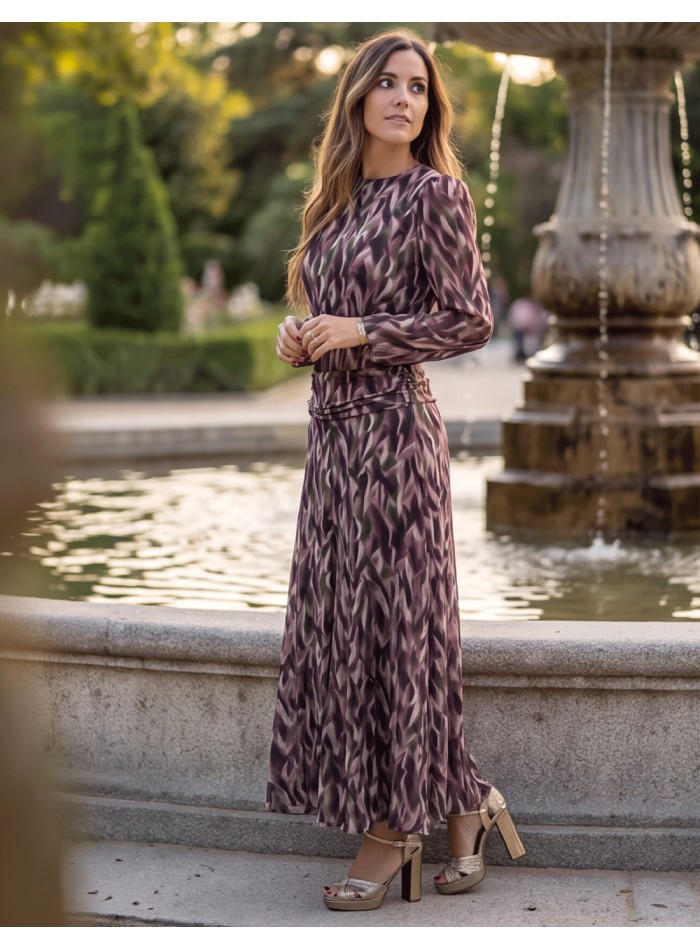 Vestido midi estampado con detalles drapeados