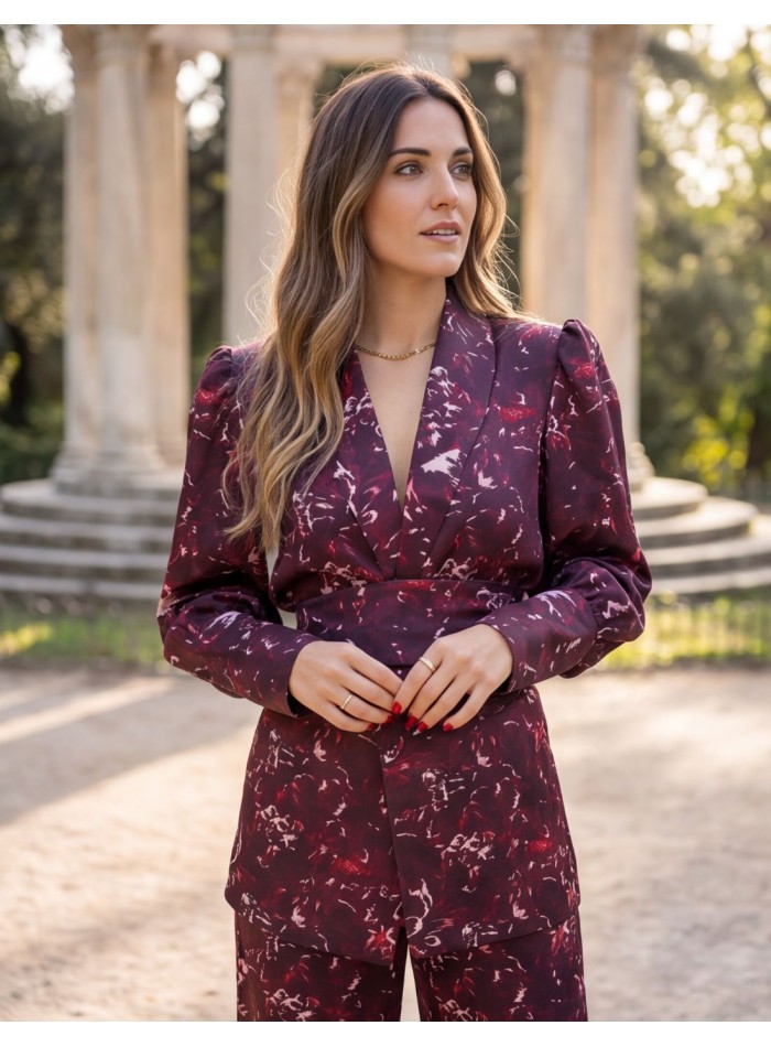 Traje burdeos de dos piezas con pantalón de...