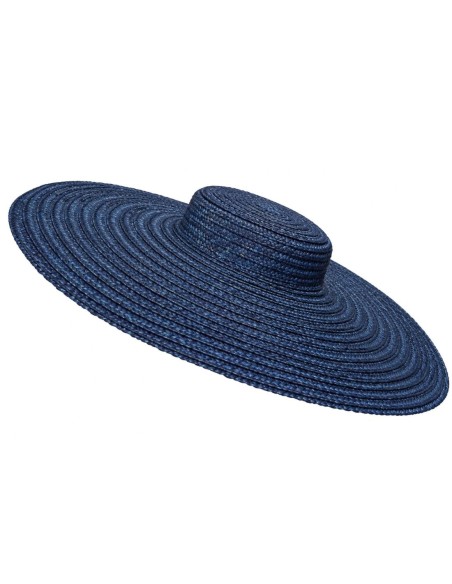 Raffia headpiece with an asymmetrical brim and a braided crown