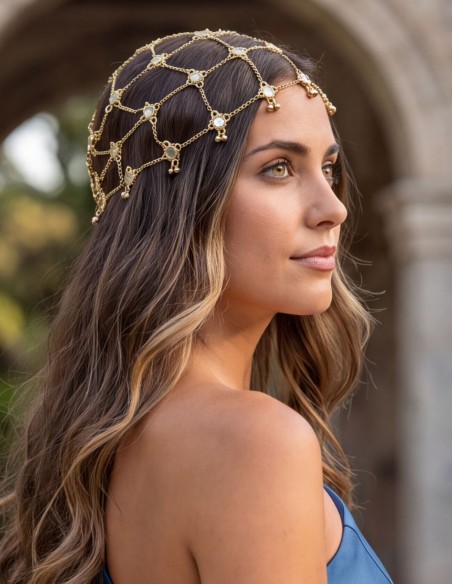 Casquete dorado con cristales