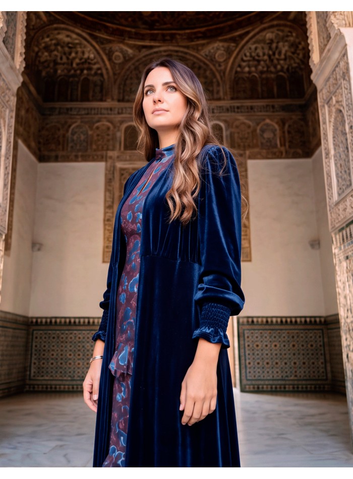 Kimono en velours bleu marine pour femme, élégant, fluide et facile à assortir aussi bien avec des robes