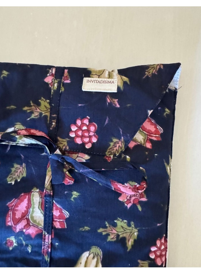 pyjama en coton bleu marine à motifs floraux
