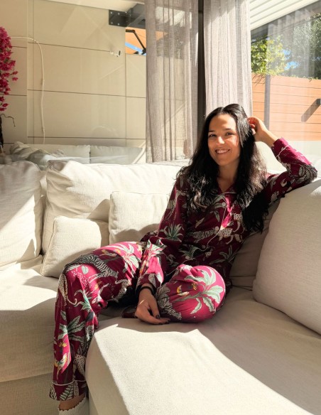 Pyjama artisanal grenat à imprimé animal exotique – 3 pièces