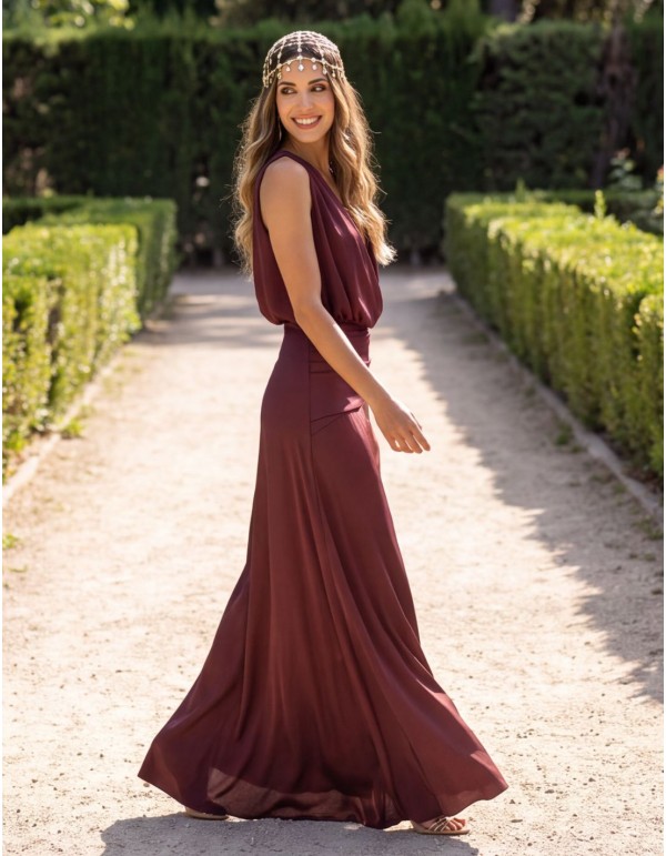Chapeau doré orné de miroirs pour une invitée 2