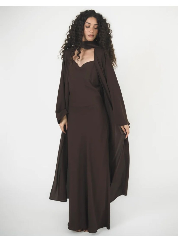 Long kimono marron en crêpe à manches larges
