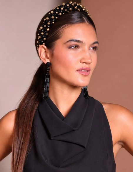 Diadema de invitada negra con bolas doradas