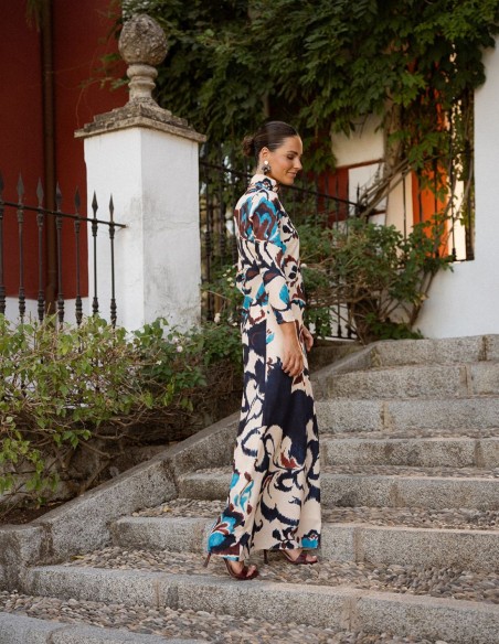 Vestido largo estampado de flores en tonos azules y burdeos