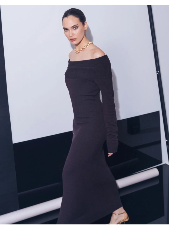 Vestido largo con escote bardot