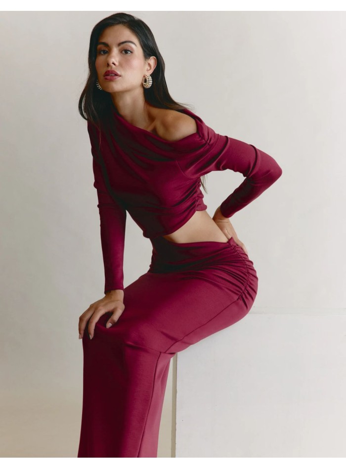 Vestido midi asimétrico de manga larga