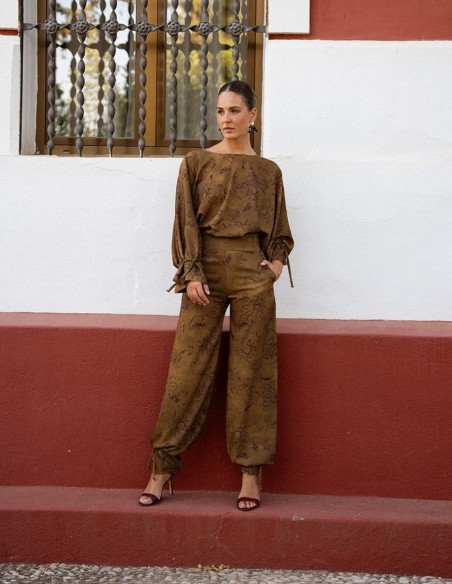 Green printed baggy pants