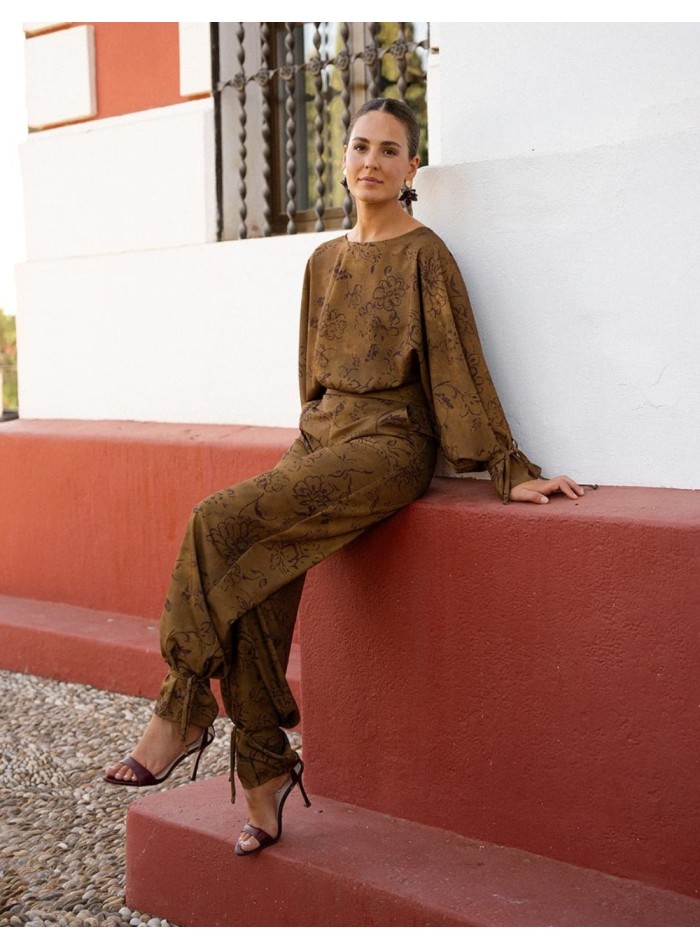 Pantalon long bouffant vert à motifs