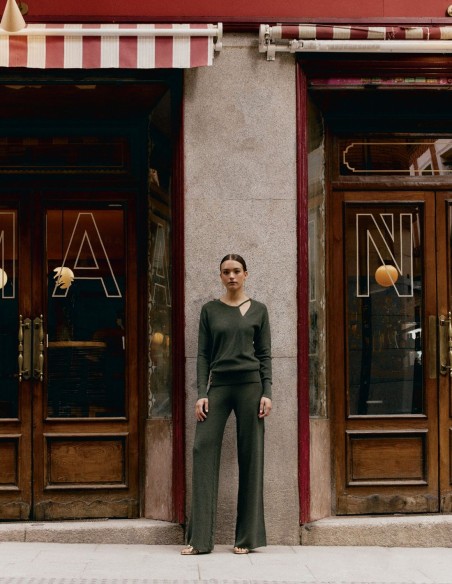 Pantalon long évasé en maille grain de riz