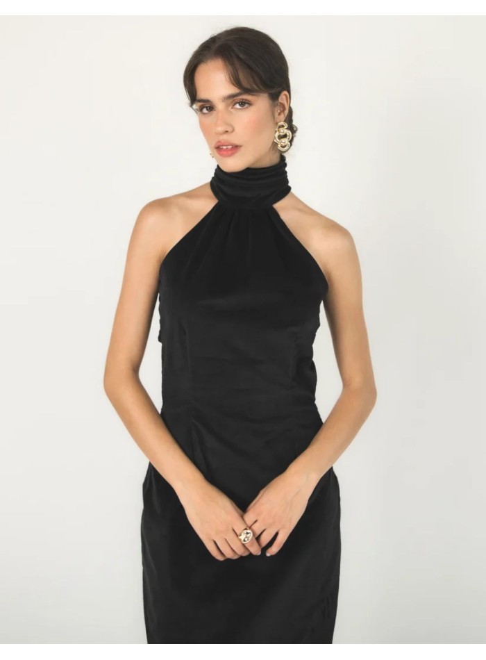 Robe longue noire en velours, avec un col licou...