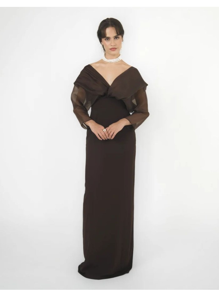 Robe longue marron à manches trois-quarts...