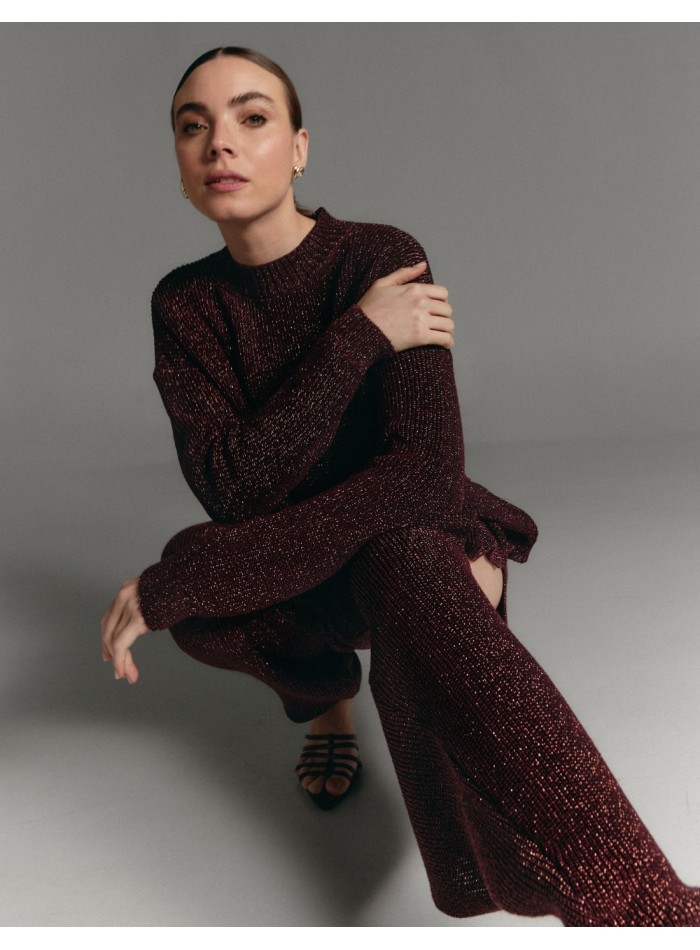 Pull en maille perlée bordeaux avec dos croisé