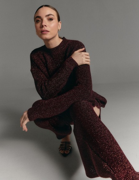Burgundy pearl-knit sweater with a crossover back