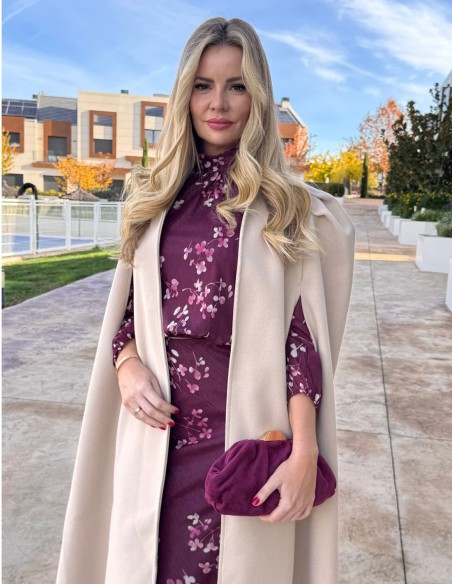 Cape en laine beige à manches bouffantes pour les mariages et les tenues élégantes d’automne et d’hiver