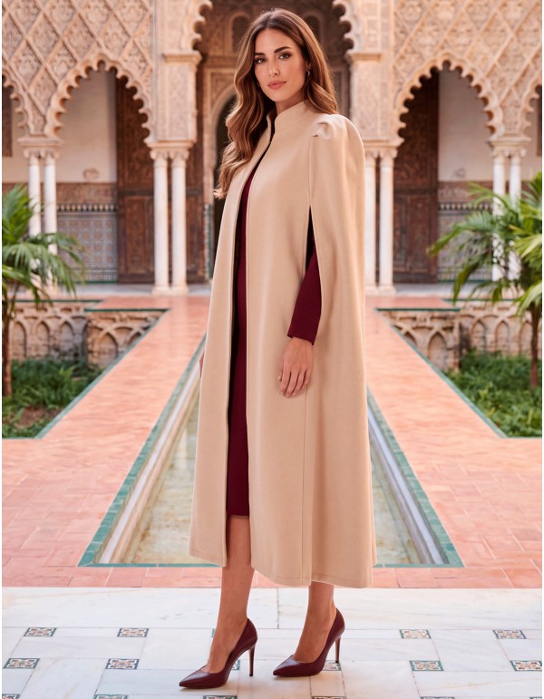 Cream-colored wool coat with puffed sleeves 2