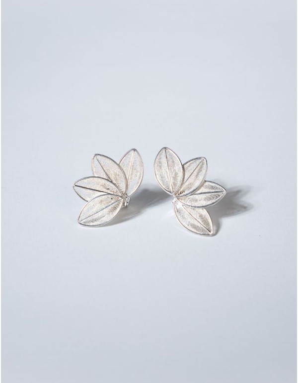 Paipai party earrings with delicate filigree 2