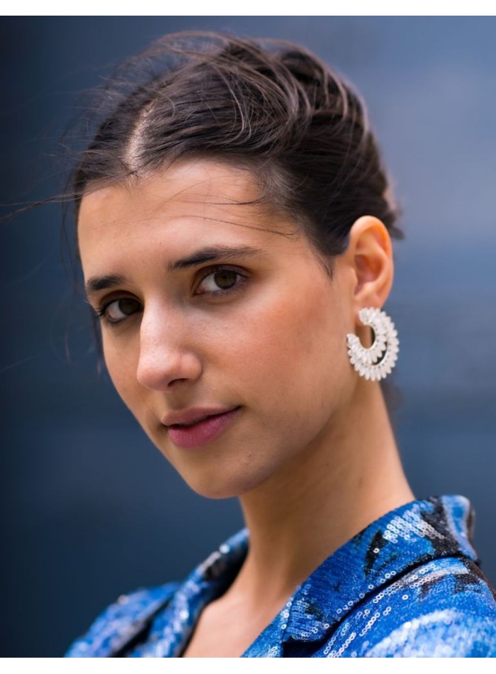 Double hoop earrings in a spiral shape