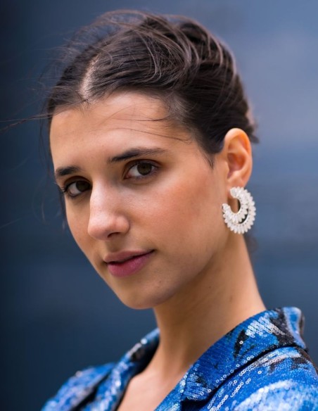 Double hoop earrings in a spiral shape