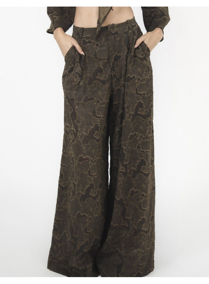 Pantalones palazzo de talle alto con brocado marrón para invitada