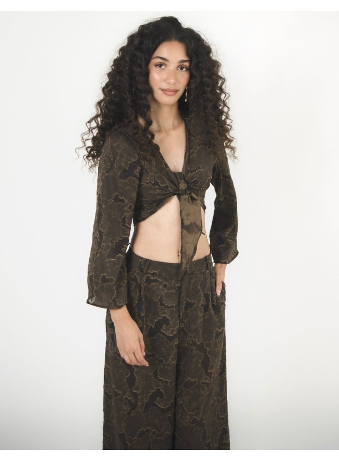 High-waisted palazzo pants with brown brocade