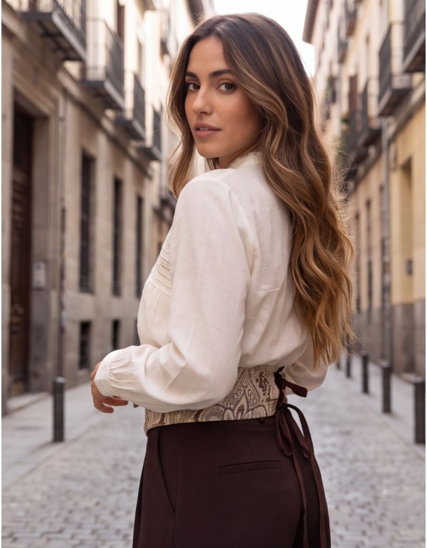Beige casual waist sash styled with an outfit. 2