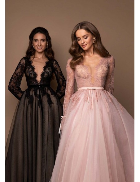 Boho maxi party dress with V neckline and lace Boho maxi party dress with V neckline and lace